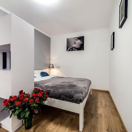 Apartments In Rynok Square Lviv Eksteriør billede