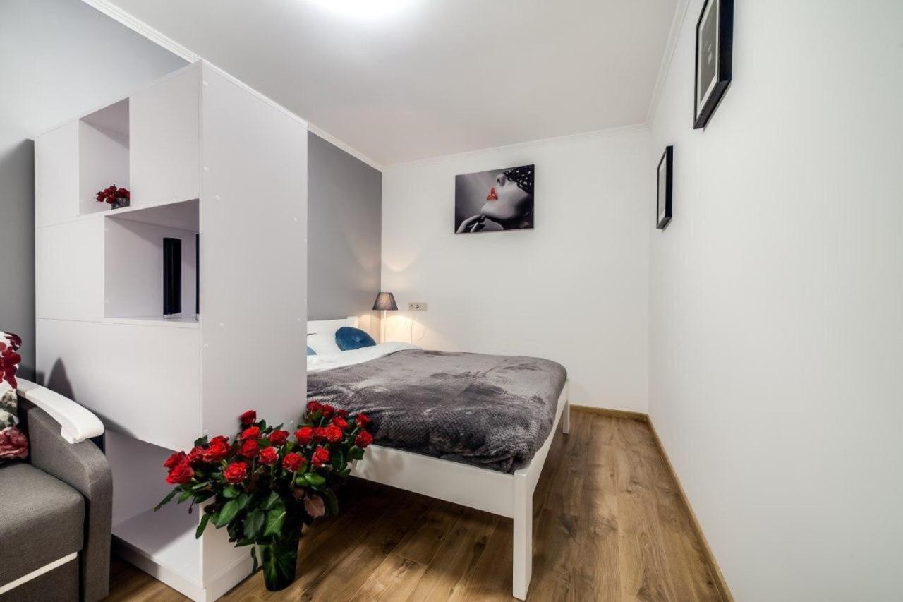 Apartments In Rynok Square Lviv Eksteriør billede
